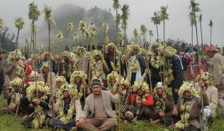 दार्चुलाको अपीहिमालमा लाग्ने बिरे जात्राका लागि ३ दिन बिदा