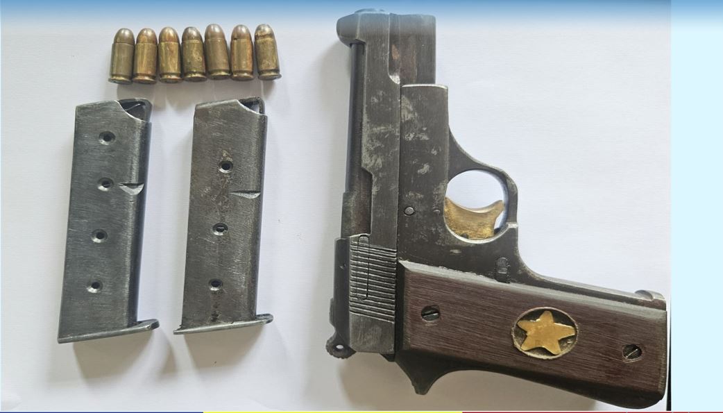 पेस्तोल, म्यग्जिन र सात राउण्ड गोलीसहित एकजना पक्राउ