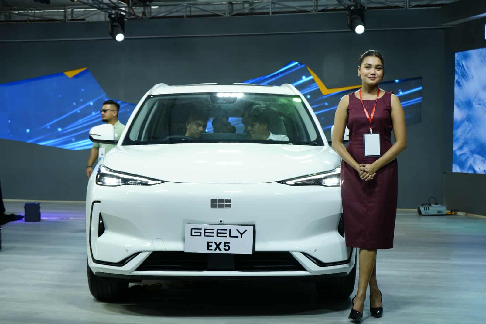 जिली ईएक्स ५ र जेवाई एयर सार्वजनिक, कति पर्छ मूल्य ?