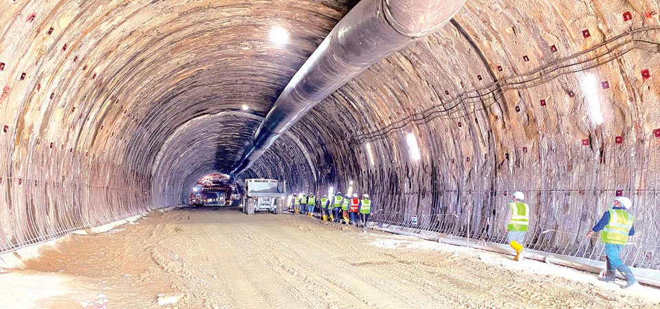 नागढुङ्गा सुरूङ मार्गको दस्तुर तोकियो