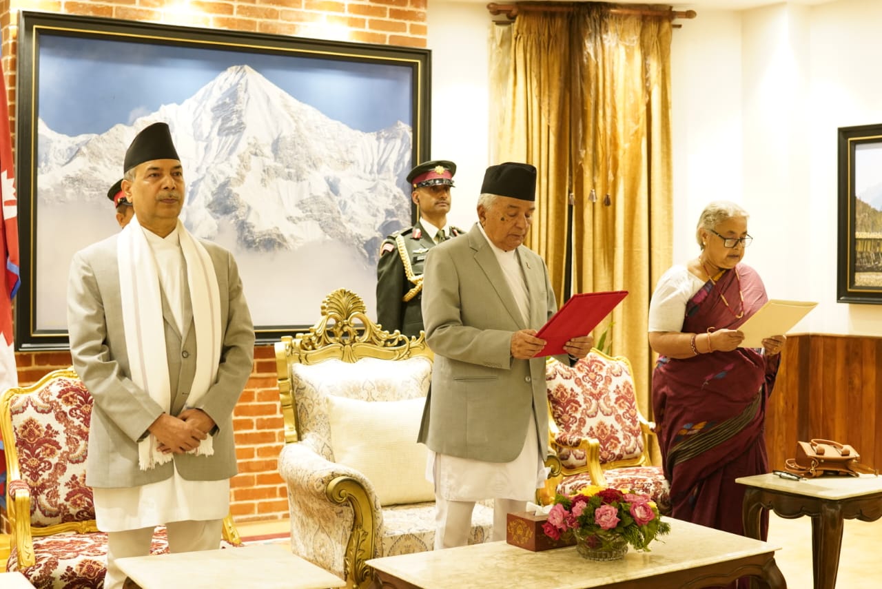 प्रधानमन्त्री कार्कीलाई राष्ट्रपतिको शुभकामना सन्देश– देशलाई बचाउनुस्, तपाई सफल हुनुहोस्