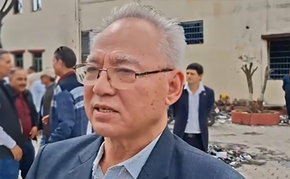 एमाले उपाध्यक्ष बादलको आक्रोश : निर्वाचित सरकारलाई अपदस्त गरियो