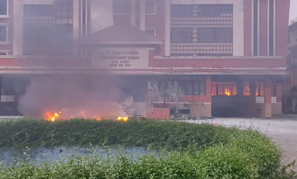 बुटवल उपमहानगरको कार्यालयमा आगजनी