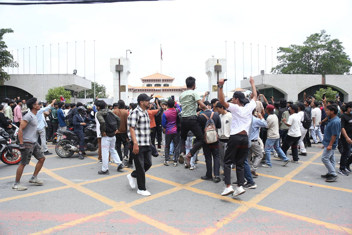 राष्ट्रपति, प्रधानमन्त्री निवासलगायत संवेदनशील क्षेत्रमा पनि कर्फ्यु