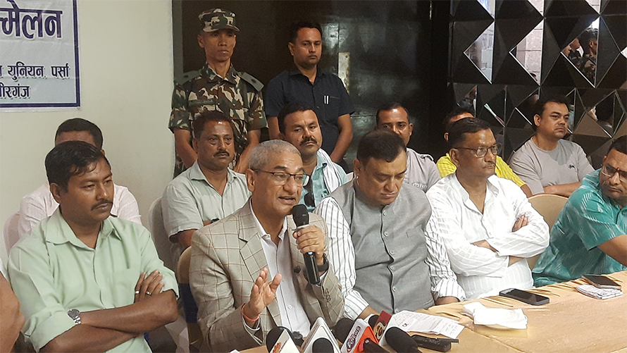 आफ्नो भूमिलाई हाम्रो हो भन्दा कुनै देशसँग सम्बन्ध बिग्रिदैन: गृहमन्त्री लेखक