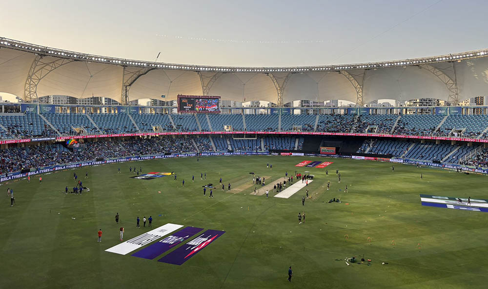 भारतविरुद्ध पाकिस्तानले टस जितेर पहिला ब्याटिंग गर्दै