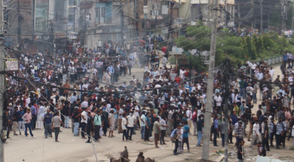 जेनजी आन्दोलन: इटहरीमा गोली लागेर एकको मृत्यु