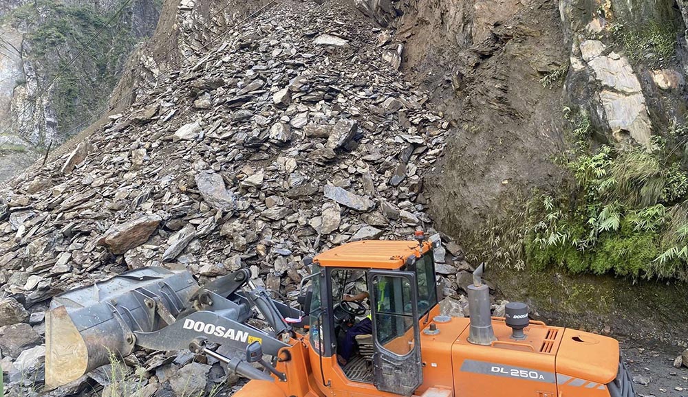 तुइन खोला पहरोमुग्लिनपट्टि पहिरो पन्छाउने काम रोकियो