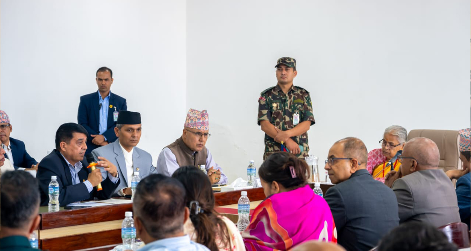 निजी क्षेत्रका प्रतिनिधिहरूसँग प्रधानमन्त्रीसहित मन्त्रीहरूले गरे छलफल