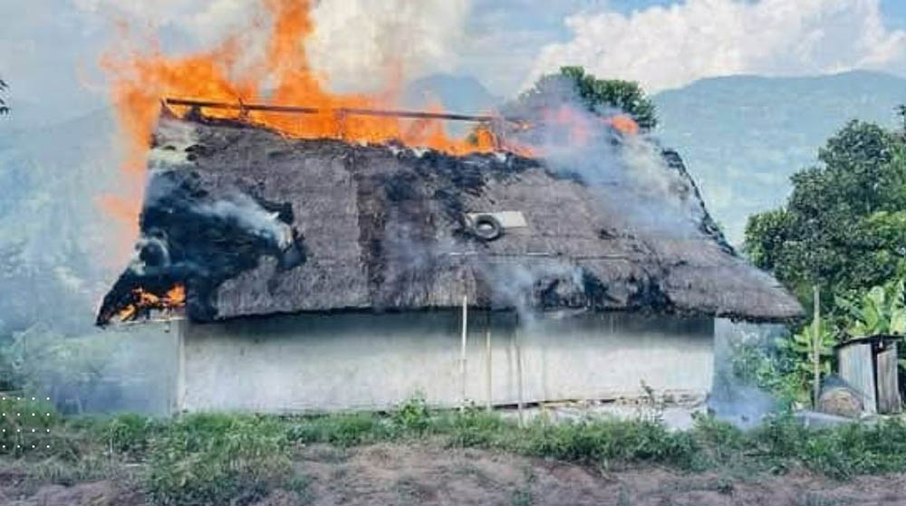 बलकोटपछि ओलीको पुर्ख्यौली घरमा पनि आगजनी