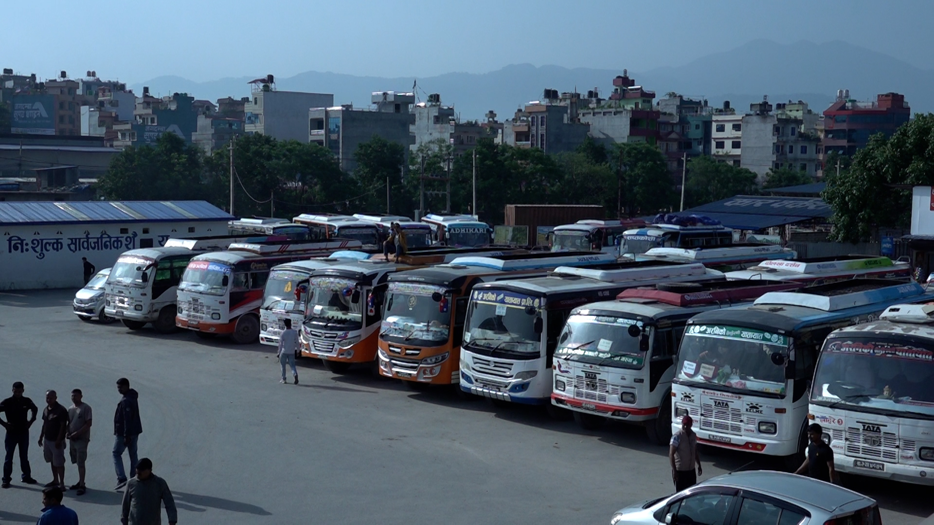 सार्वजनिक सवारीसाधन देशभर सञ्चालन हुने