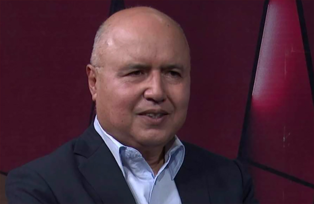 रामेश्वर खनाल अर्थमन्त्री बन्दै