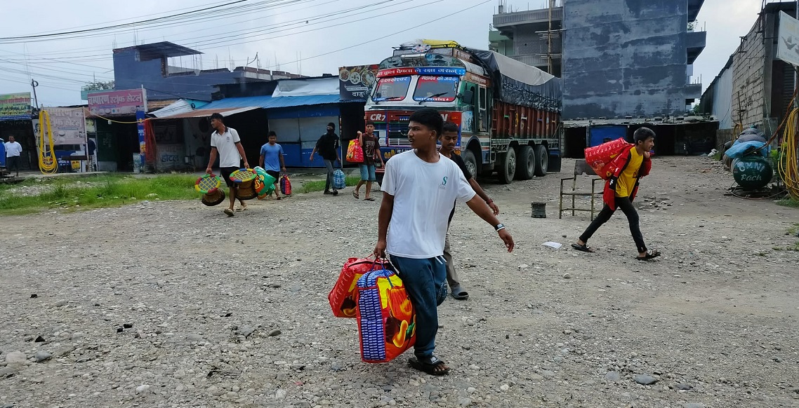 गण्डकी प्रदेशका कारागारबाट भागेका ७३४ कैदीबन्दी फर्किए, अझै कति छन् फरार ?
