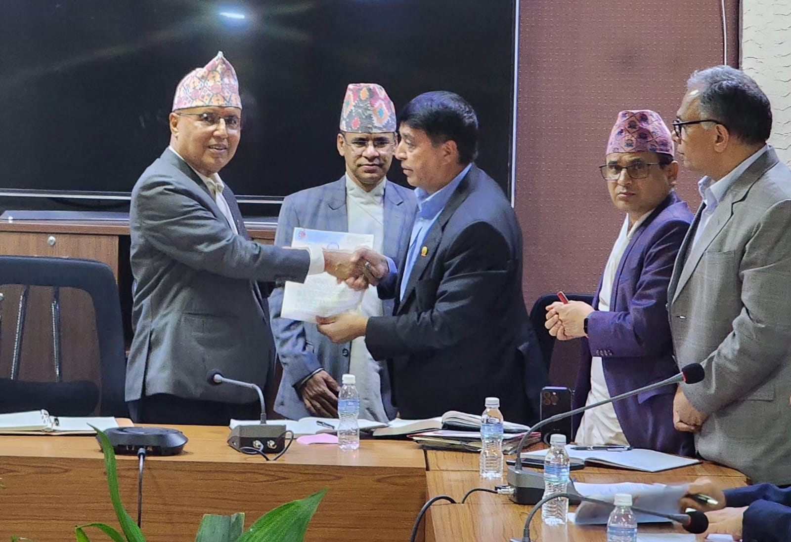 अर्थतन्त्रको पुर्ननिर्माण, नवनिर्माण र पुनरोत्थानमा निजी क्षेत्रले सरकारसँग सहकार्य गर्ने