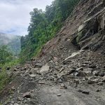 कर्णाली करिडोरअन्तर्गत खच्चा सडक अवरुद्ध