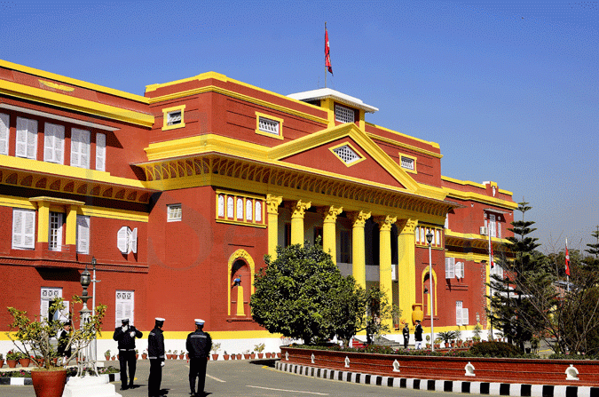 आन्दोलनकारीले राष्ट्रपति भवनमा लगाए आगो