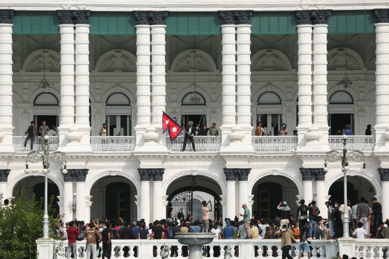 सिंहदरबार भित्र चल्यो गोली, अवस्था थप अशान्त बन्दै