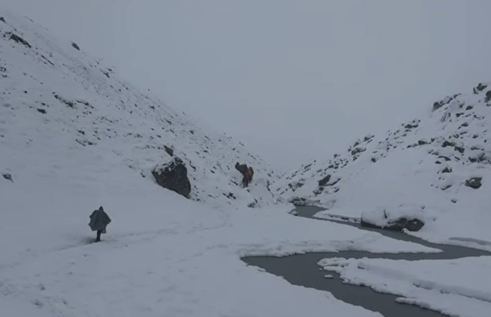 अन्नपूर्ण आधार शिविर क्षेत्रमा सुरक्षाकर्मीको टोली परिचालन