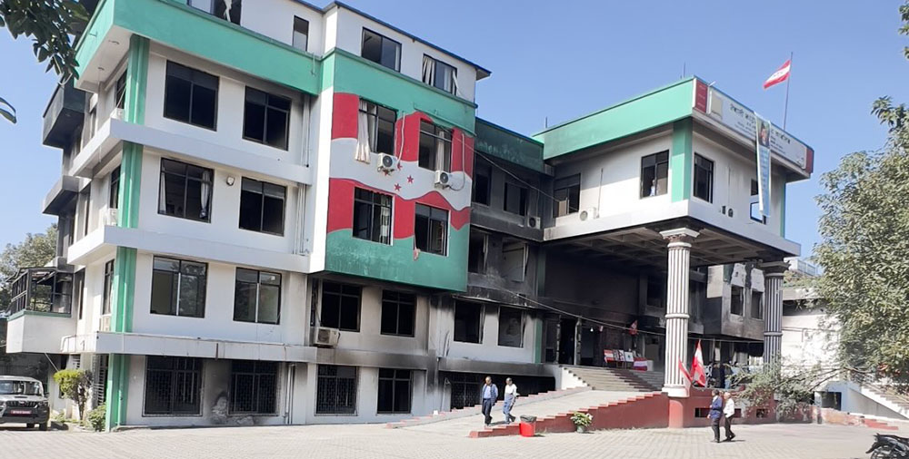 कांग्रेस केन्द्रीय कार्यसमिति बैठक फेरी सर्यो