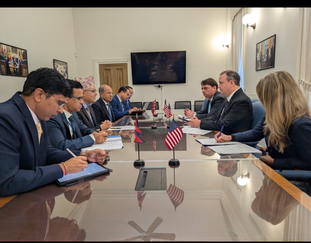 अर्थमन्त्री खनाल अमेरिकामा भेटघाटमा व्यस्त, द्विपक्षीय व्यापारदेखि करका नीतिसम्म छलफल