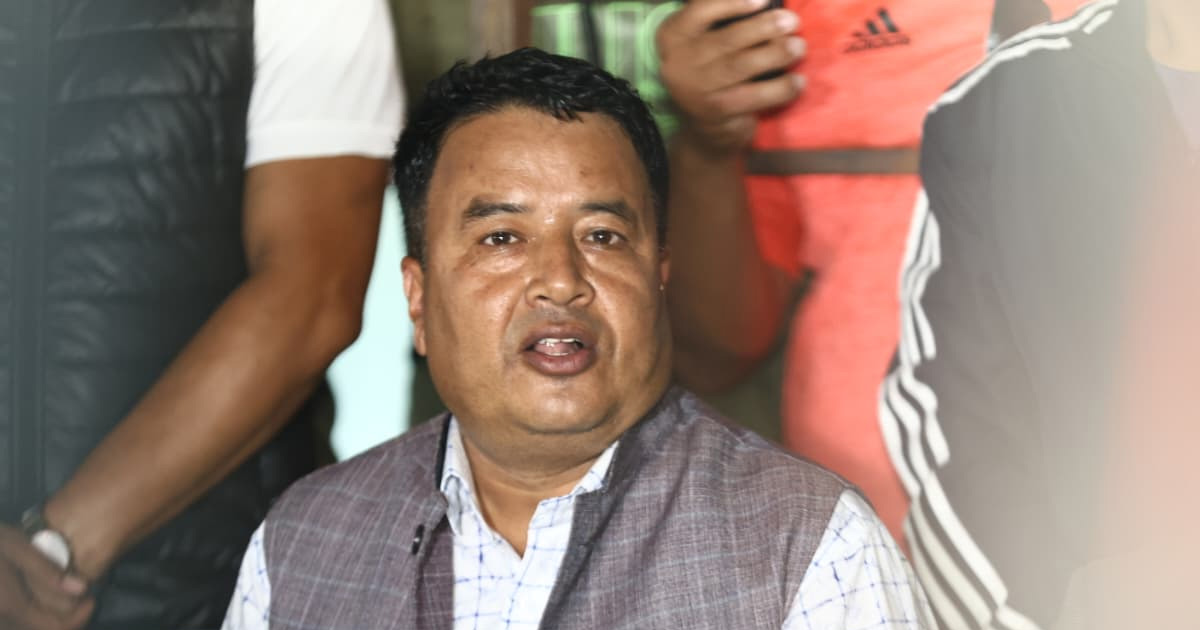 सरकार दायित्वबाट भाग्यो, अध्यक्ष ओली सुरक्षा गर्न सक्षम छौं : महेश बस्नेत