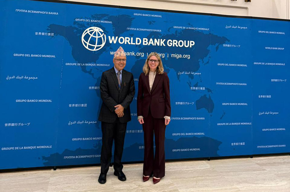 अर्थमन्त्री खनालको विश्व बैंक र अन्तर्राष्ट्रिय मुद्रा कोषका उच्च अधिकारीसँग भेटवार्ता