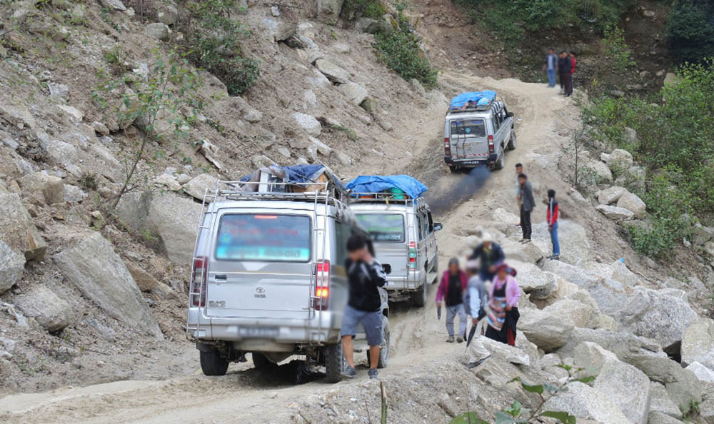 हेटौंडा–काठमाडौं सवारी आवागमन चार दिनसम्म रातिमा रोक