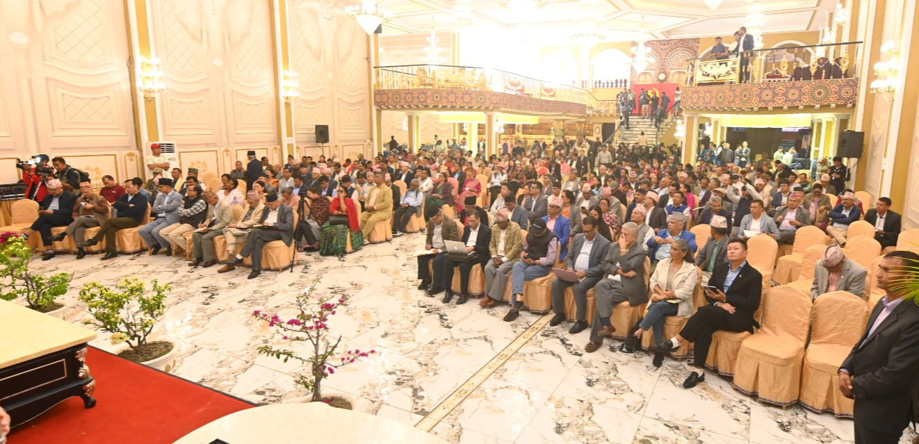 एमालेको बैठकमा केन्द्रीय सदस्यहरुले धारणा राख्नेक्रम शुरु, आज के के भयो ?