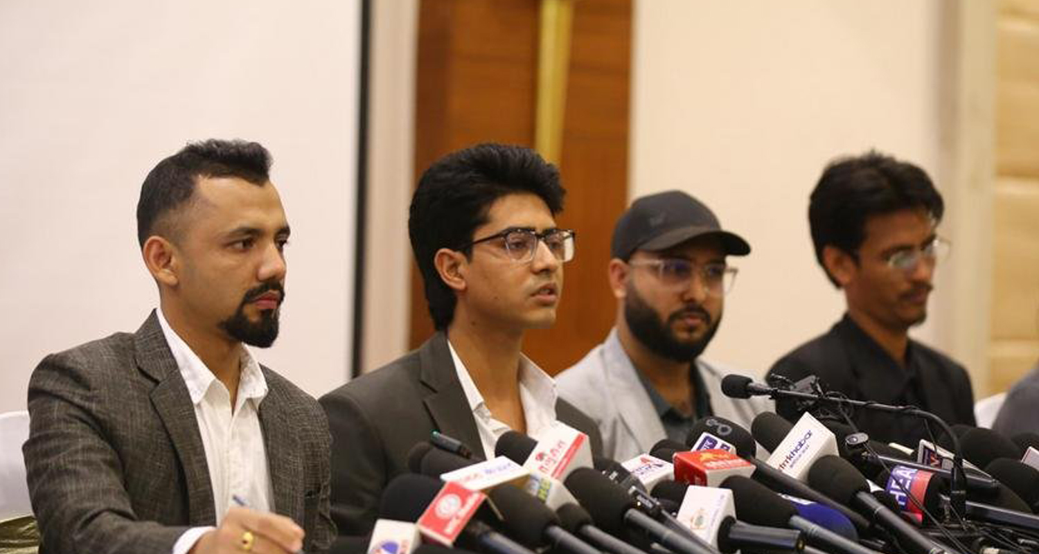 मिराज ढुंगाना समूहले प्रधानमन्त्री कार्यालयमा बुुझाउँदै ज्ञापनपत्र