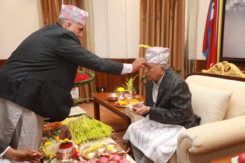 राष्ट्रपति पौडेलद्वारा टीका ग्रहण