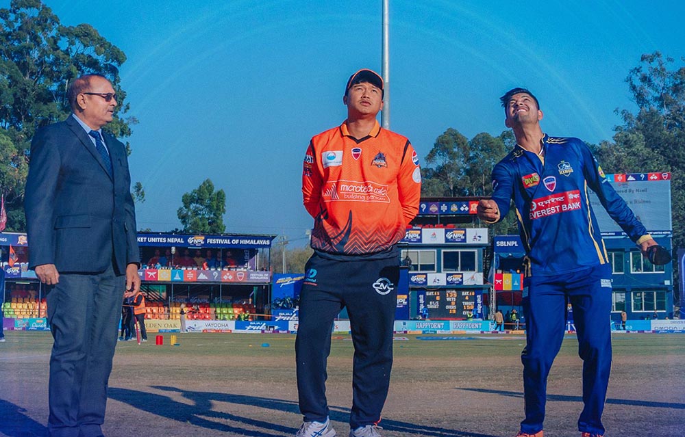 एनपीएल: चितवनविरुद्ध फिल्डिङमा उत्रिँदै विराटनगर