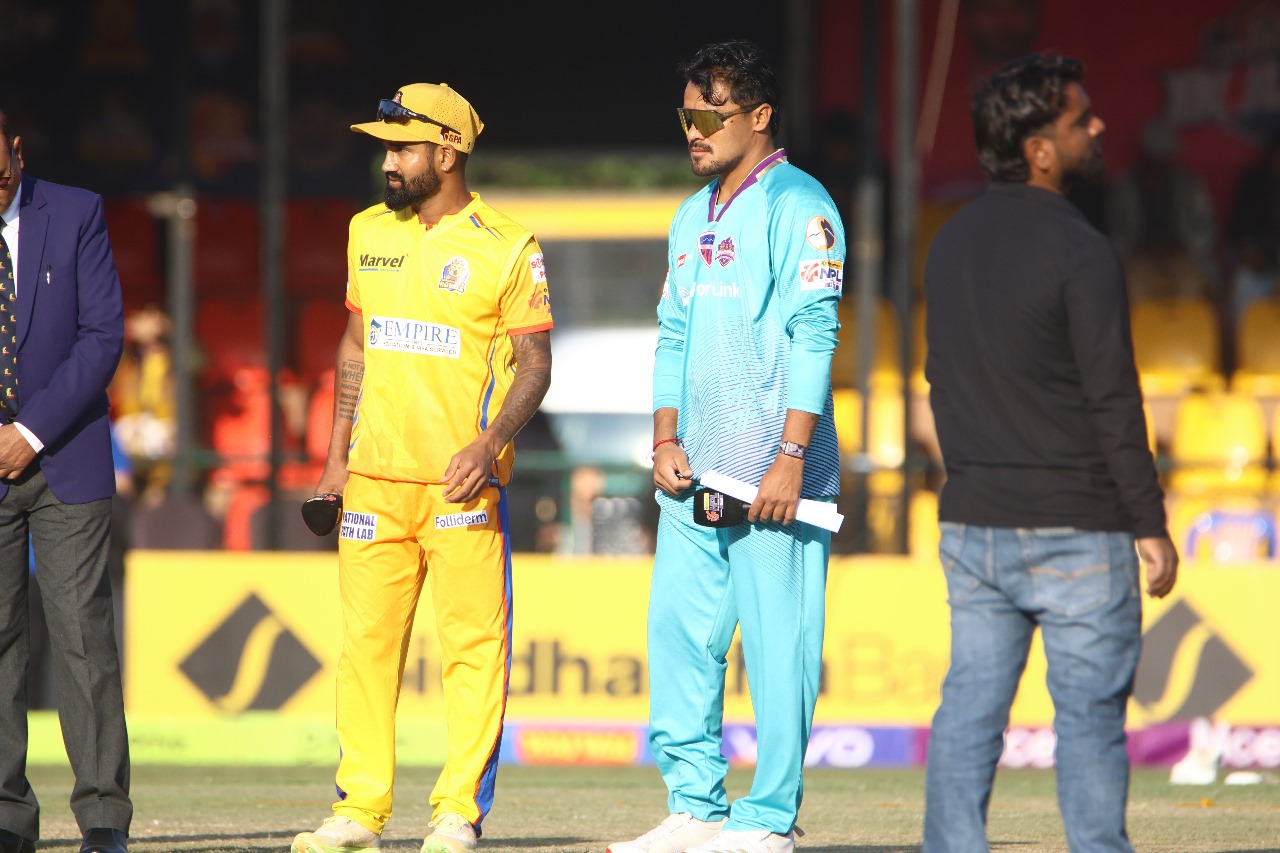 एनपीएल–२ : काठमाडौं विरुद्ध सुदूरपश्चिमले पहिला फिल्डिङ गर्दै