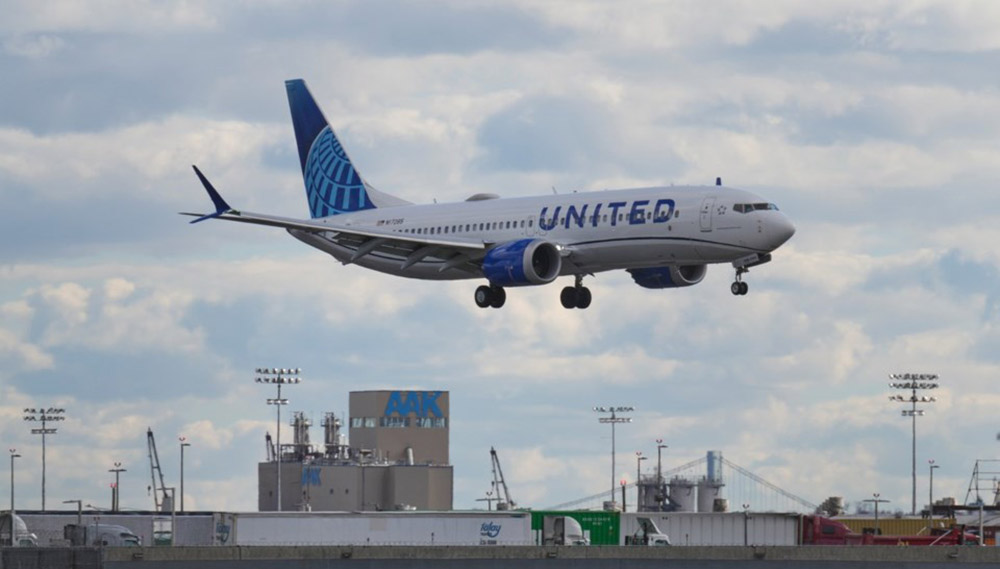 अमेरिकामा घरेलु उडानमा कटौती