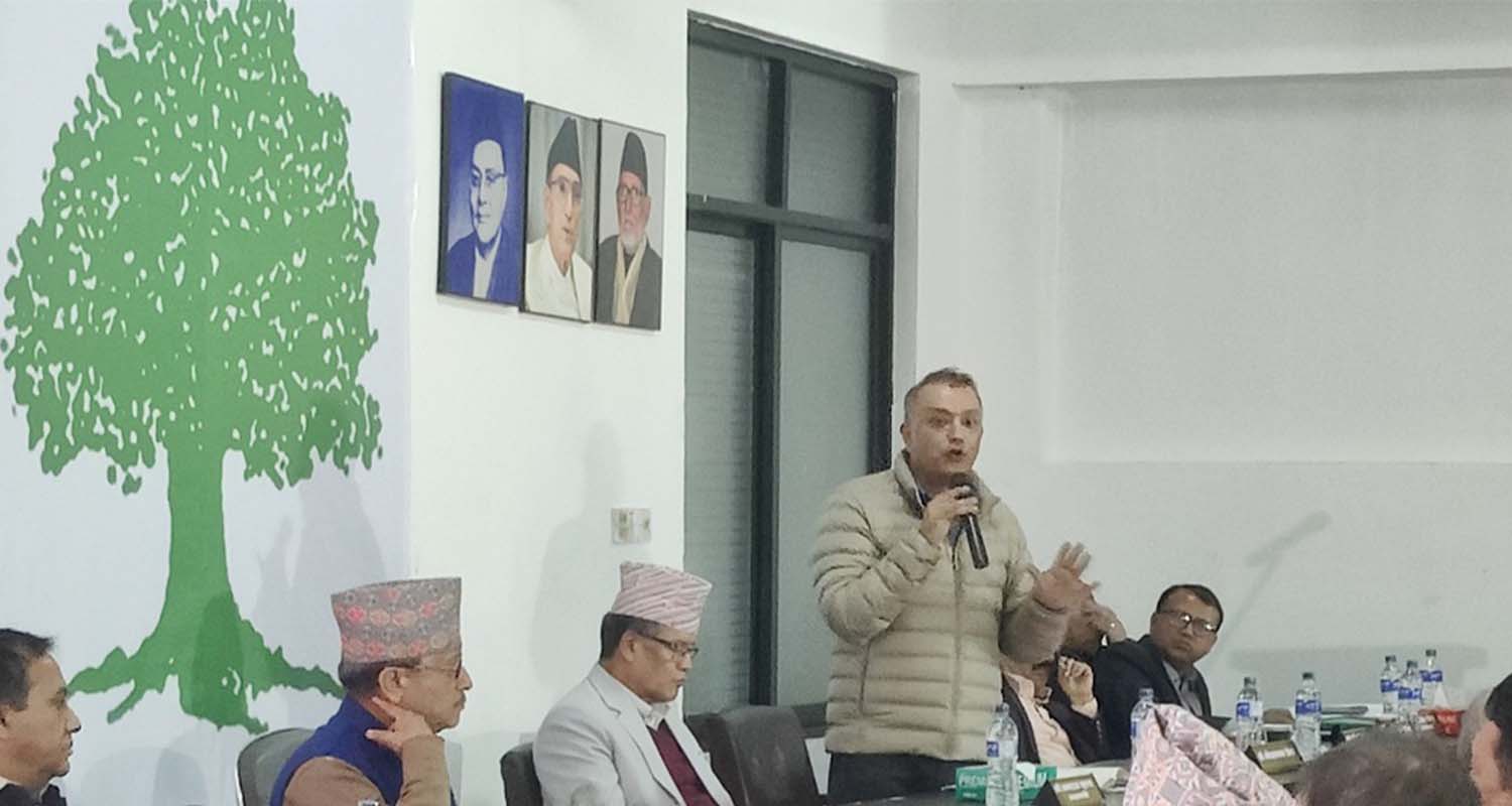 पुस १६ देखि नियमित महाधिवेशन गर्न गगन थापाको प्रस्ताव