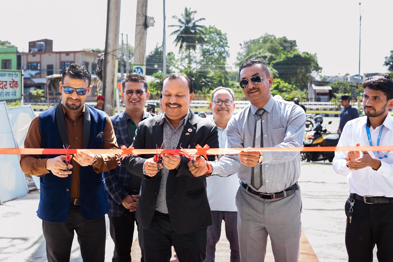 प्रोटोन इमासले नारायणघाट शोरूमको शुभारम्भ