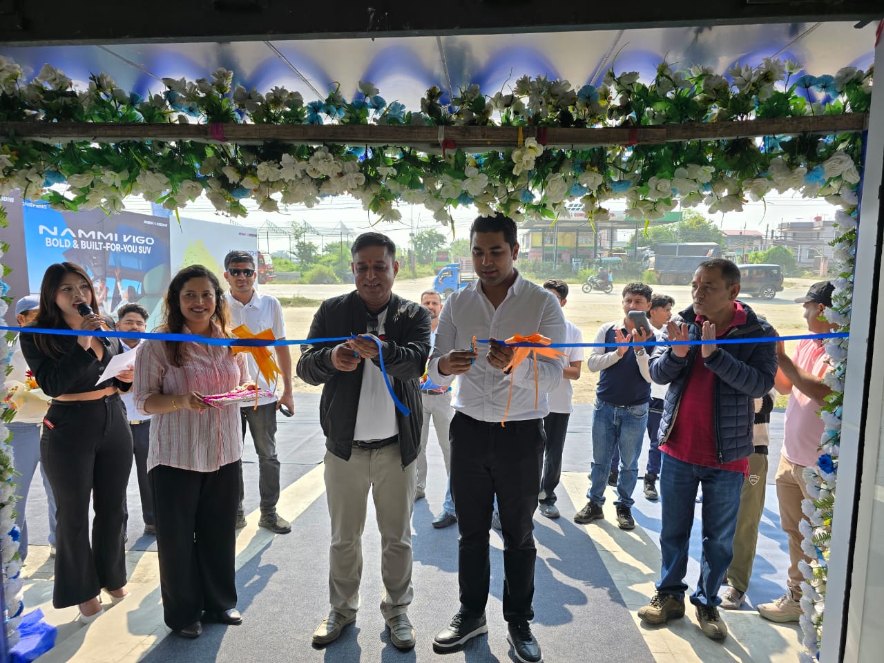 बिर्तामोडमा अत्याधुनिक शोरूम उद्घाटनपछि टेस्ट ड्राइभ र एक्सचेन्ज क्याम्प सुरू