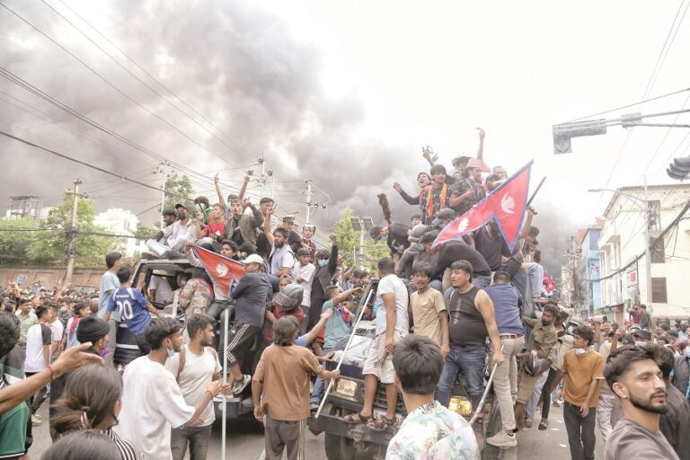 महाराजगञ्जमा प्रहरीमाथि कुटपिट गर्ने युवक पक्राउ