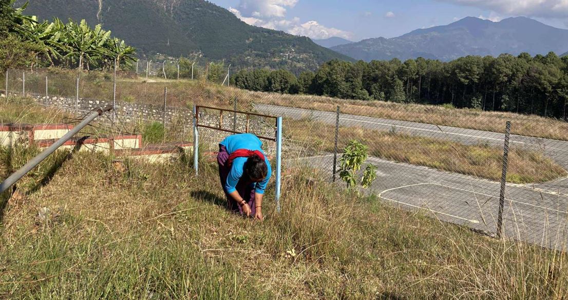 पूर्वाधार भएर पनि  सञ्चालन भएन, एक जना कर्मचारीको भरमा बलेवा विमानस्थल