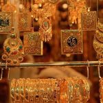 सुनको मूल्य घट्यो, आज कतिमा हुँदैछ कारोबार ?