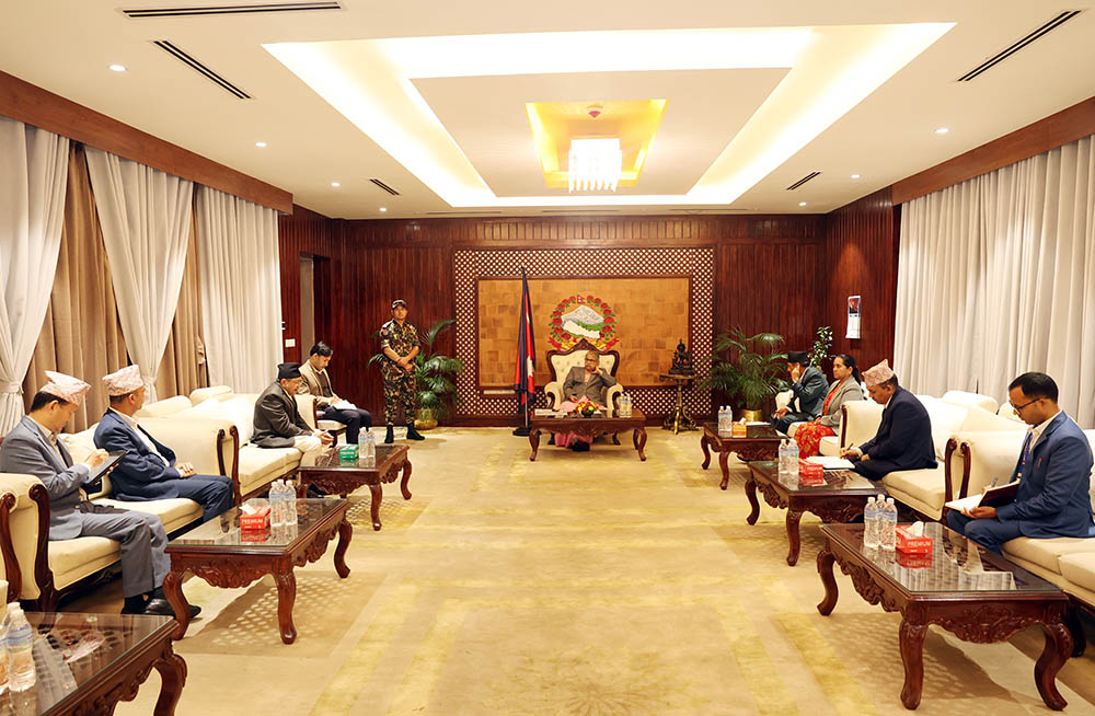 प्रधानमन्त्री कार्कीसँग सभामुख र राष्ट्रिय सभाका अध्यक्षको भेटवार्ता