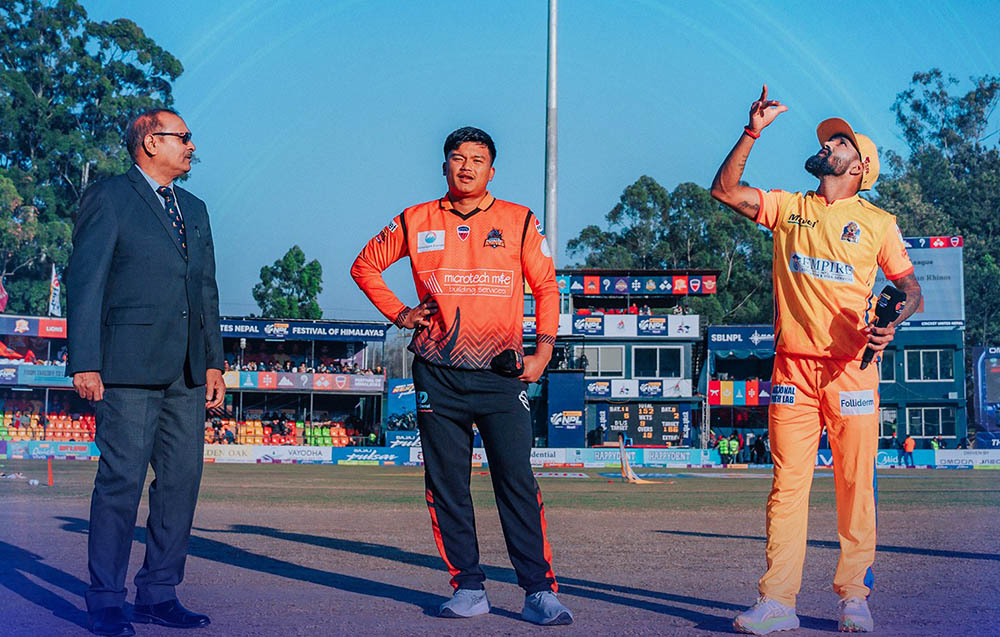 चितवनले टस जित्यो, सुदूरपश्चिमले पहिला ब्याटिंग गर्दै