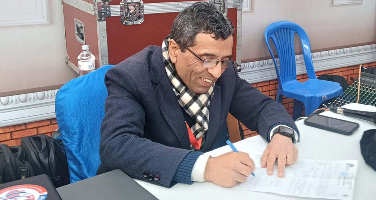 सक्रिय राजनीतिबाट बिदा लिएको एमाले नेता अधिकारीको घोषणा