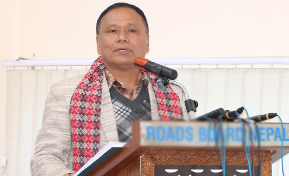 रुग्ण बनाइएका ठेक्का तोड्नु हाम्रो बाध्यता हो : मन्त्री घिसिङ