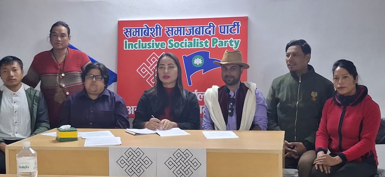 तेस्रोलिंगी नेतृत्वको नयाँ राजनीतिक यात्रा: साइबरनेटिक संघीयता घोषणा