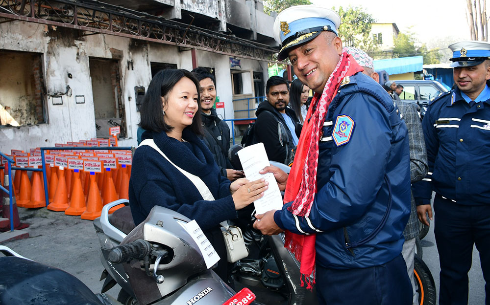 चोरी भएका ६० सवारी साधन सम्बन्धित धनीलाई हस्तान्तरण