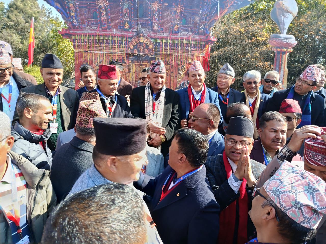 शंकर पोखरेल सँगसँगै भोट माग्दै प्रदीप ज्ञवाली