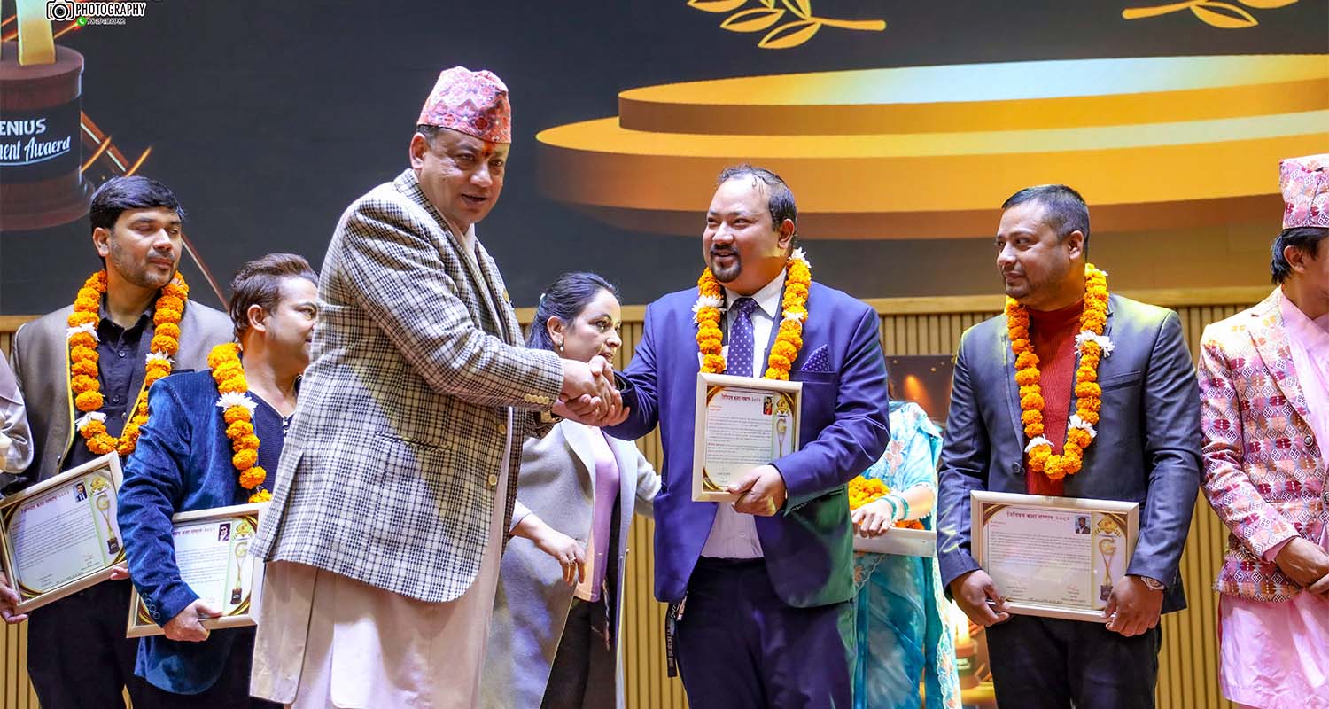 लायन्स क्लवको आयोजनामा रक्तदान सम्पन्न,अटो क्षेत्रमा समर्पित रोशनकुमार श्रेष्ठ सम्मानित