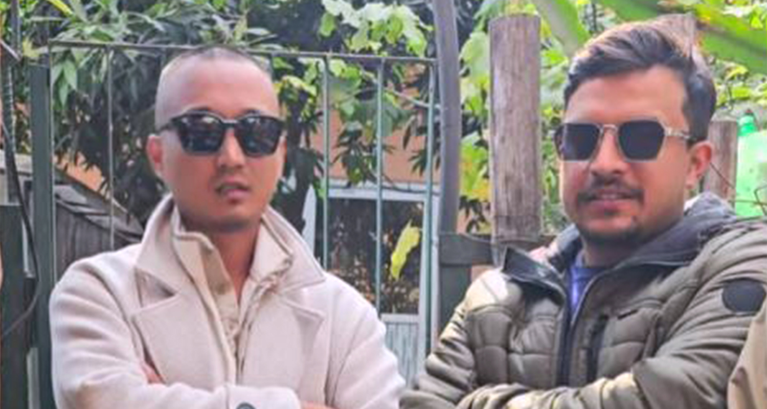 रवि बालेन भित्र छलफल गरिरहेका बेला सुदनले बाहिरबाट ढोकामा चुकुल लगाएपछि…