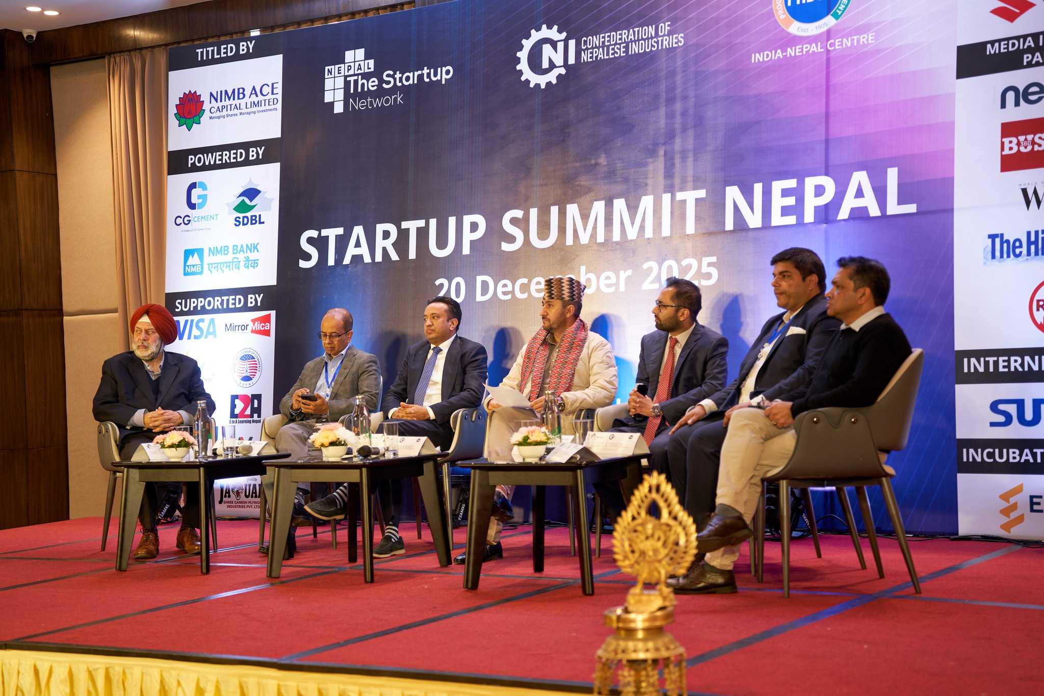 नेपाल इन्जिनियरिङ कलेजका विद्यार्थीलाई स्टार्टअप समिटको उपाधि