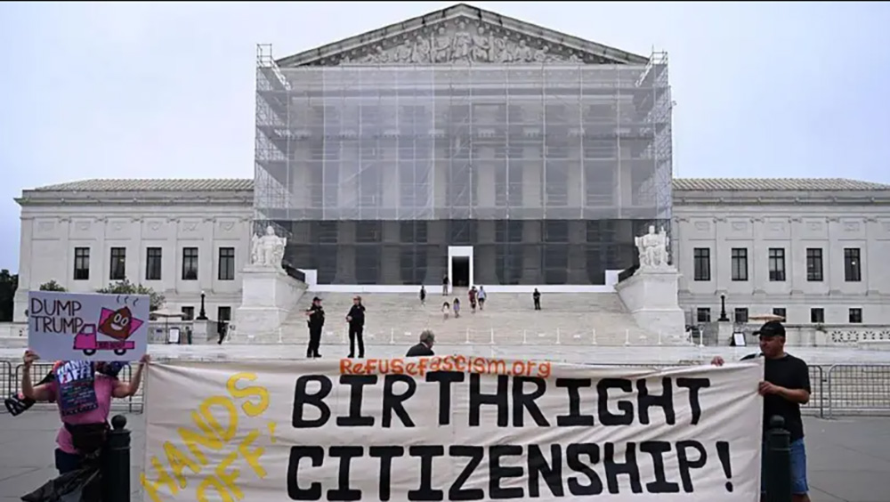 अमेरिकामा जन्मसिद्ध नागरिकताको अधिकार खोसिएको विषयमा सर्वोच्च अदालतले सुनुवाई गर्ने